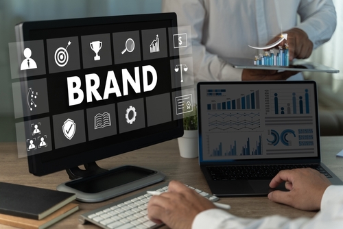 Visual Identity vs. Brand Voice: How They Work Together